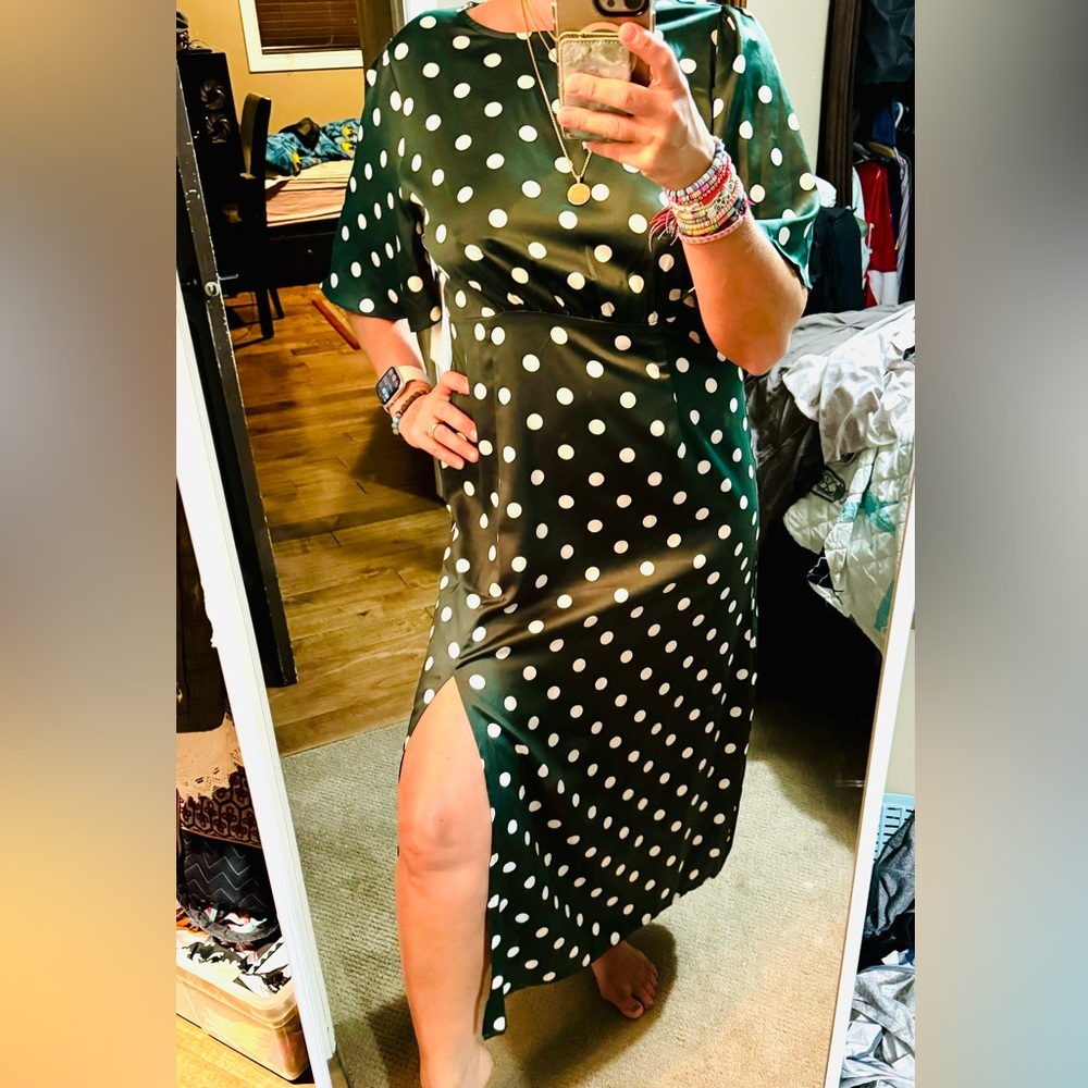NWT Stunning satin green polka dot ANGEL EYE New York, long dress, retail $89.99